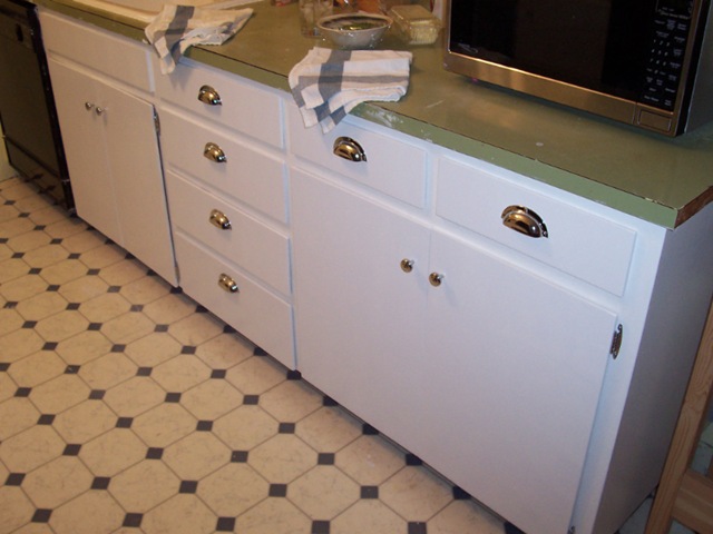 Contact+paper+kitchen+cabinets